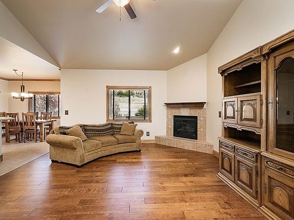 5th image of 3459 Stone Mountain Cir