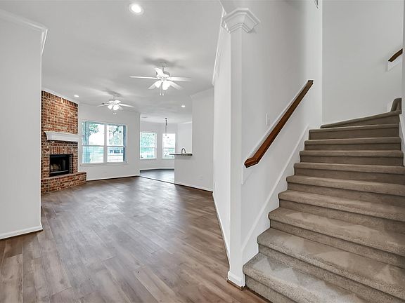 4th image of 47 Presidio Rd