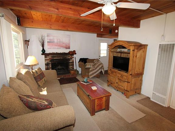 3rd image of 610 Villa Grove Ave