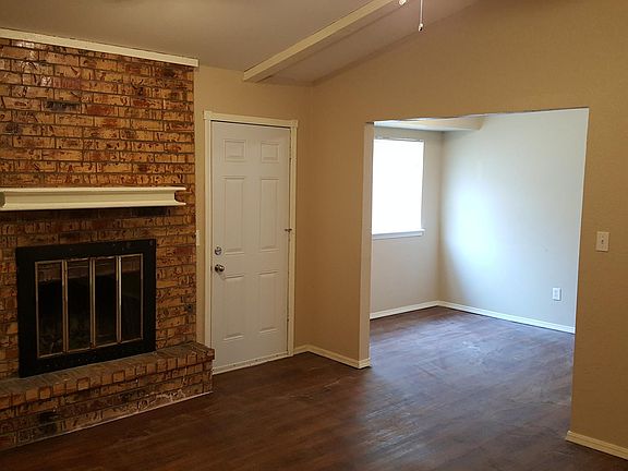 3rd image of 5117 Gaines St