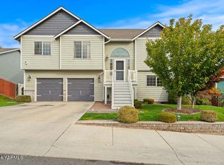 1705 W Naches Ave, Selah, WA 98942
