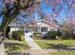 6910 37th Ave SW, Seattle, WA 98126