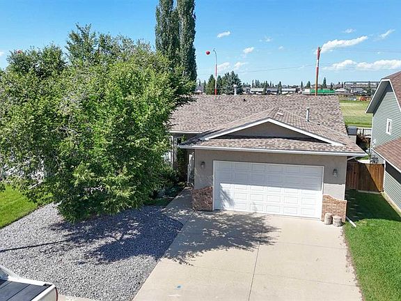 2nd image of 254 S Maple Grove Cres