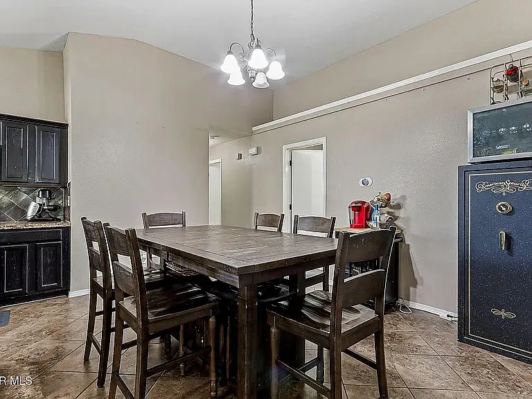 12765 Ramon Prieto — Photo 3