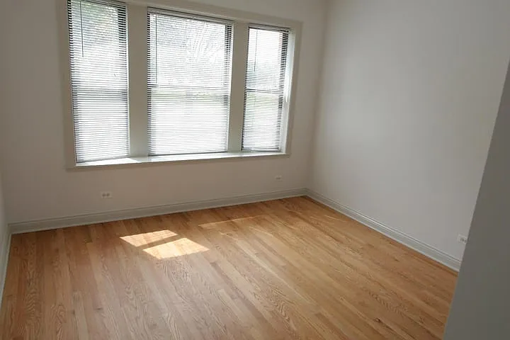 5355-5361 S. Cottage Grove Avenue — Photo 17