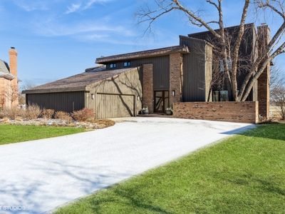 8401 Glenerye Rd, Darien, IL, 60561
