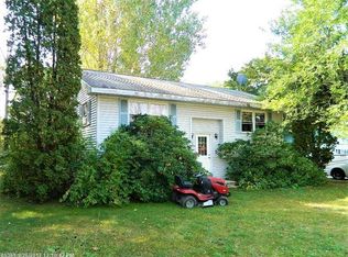 128 Maple St, Cornish, ME 04020