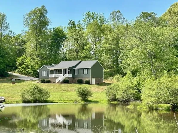 678 White Tail Ave, Dry Fork, VA 24549