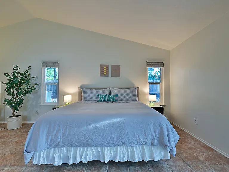 115 Rambling Dr — Photo 22