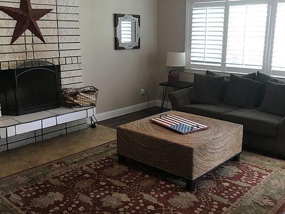 5th image of 121 Park Dr