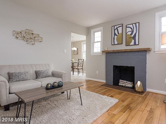 5th image of 3009 Westcott St