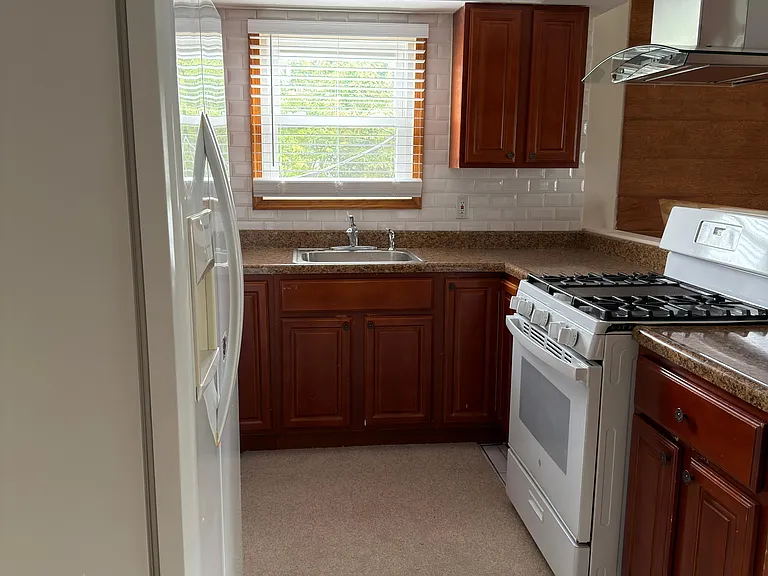 151 Malone Ave — Photo 2