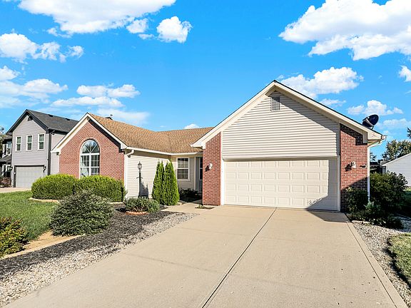 2nd image of 6654 Blackthorn Dr