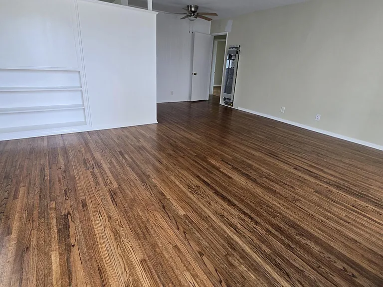 15242 Roselle Ave — Photo 2