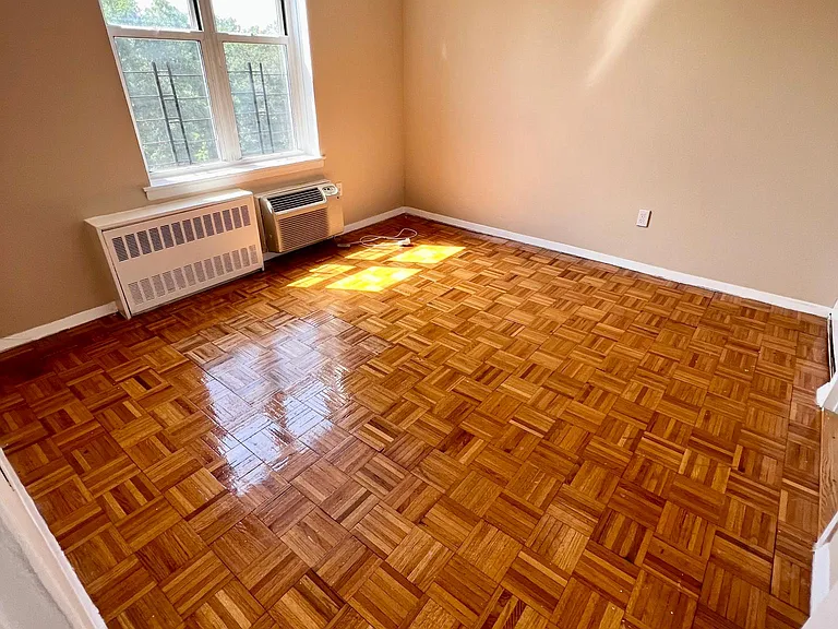 4430 Douglaston Pkwy #3J — Photo 15