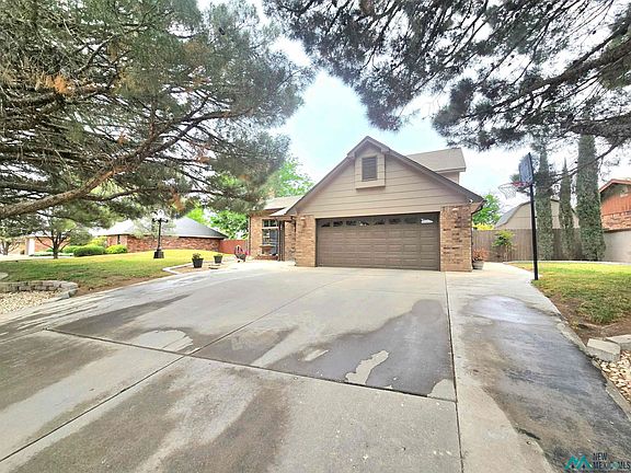 4th image of 1004 Monterrey Dr
