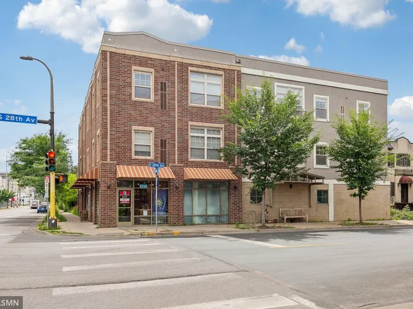 2803 E 38th St APT 302, Minneapolis, MN 55406