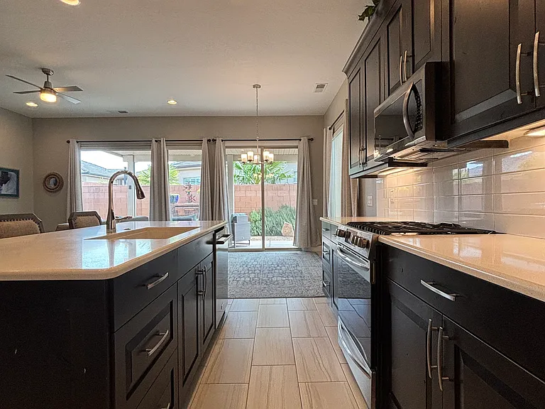 4849 S Martin Dr — Photo 11