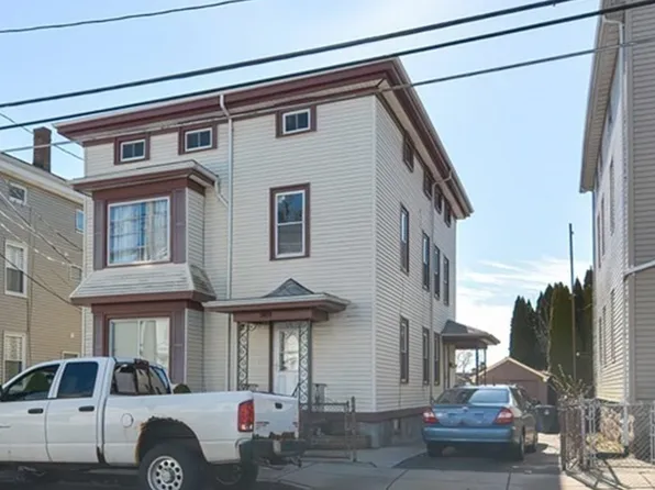 949 Locust St, Fall River, MA 02720