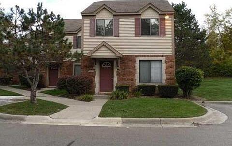 Front of Condo (End Unit)