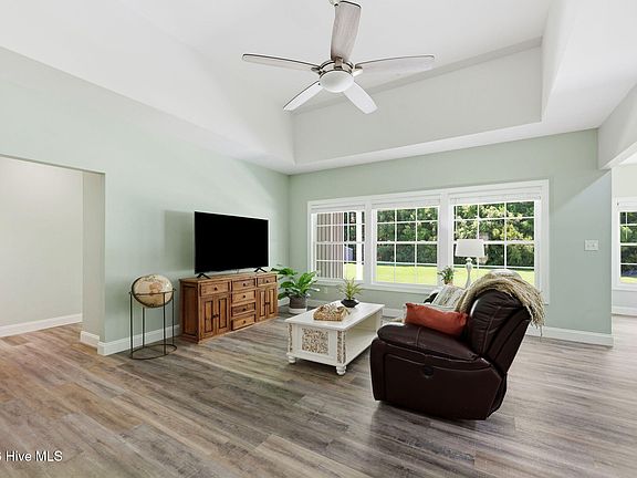 5th image of 543 Park Meadows Drive