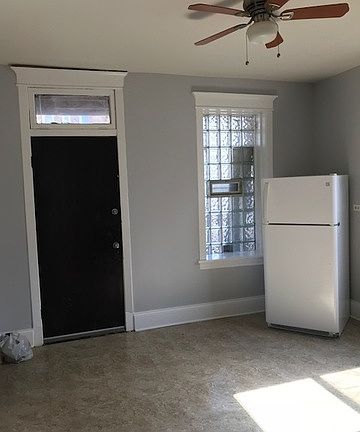 4th image of 1921 S Albany Ave