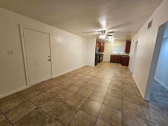 5th image of 1735 E Sheridan St APT 3