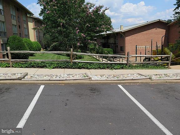 2nd image of 7332 Lee Hwy Unit 204