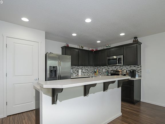 5th image of 11610 NE 131st Pl