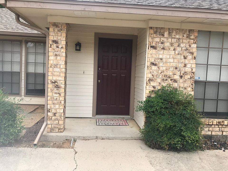 Side Entrance & Patio