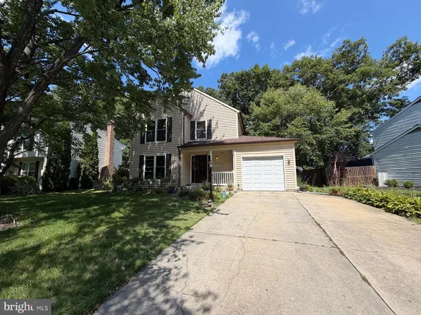 4750 Hummingbird Dr, Waldorf, MD 20603