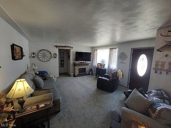 2nd image of 3108 Whitehaven Blvd
