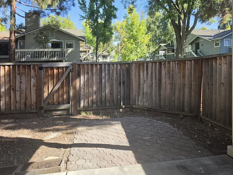 4960 Conway Ter — Photo 20