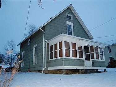 3rd image of 50 Stewart Ave