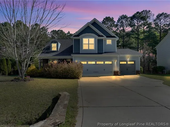 371 Rolling Pines Dr, Spring Lake, NC 28390