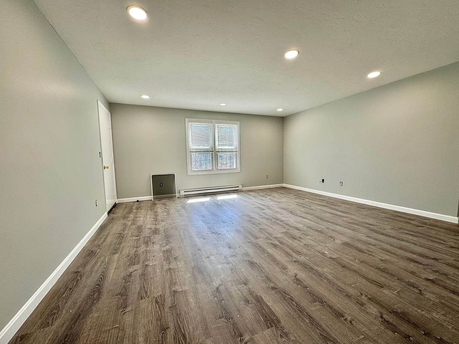 2 bed, $2,100 — Photo 4