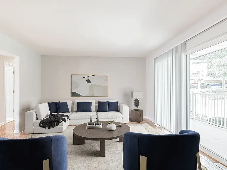 Eagle Rock Apartments at North Plainfield — Photo 5