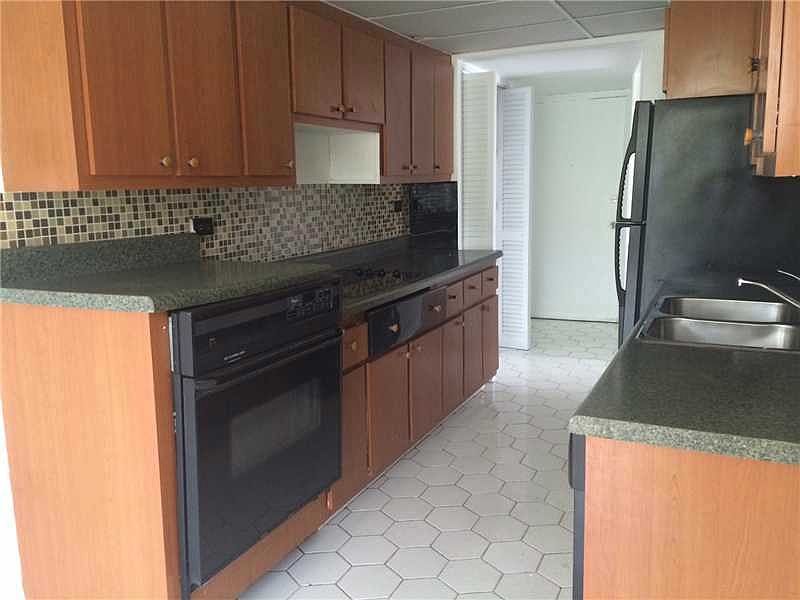 1st image of 1670 NE 191st St #3103