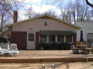 12641 N Rainey Rd E, Syracuse, IN 46567