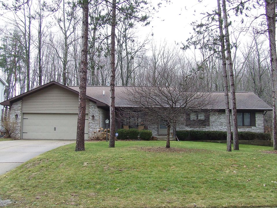 1st image of 13255 White Pine Dr