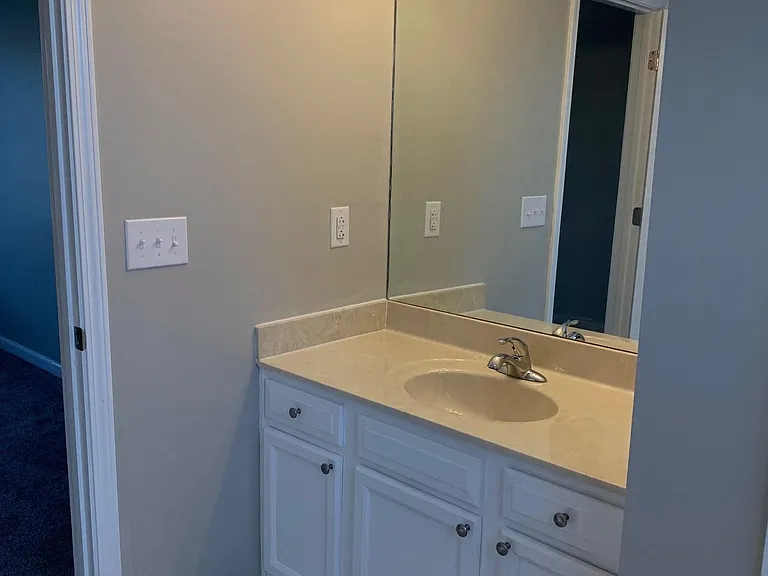 912 Pinoak Dr — Photo 17