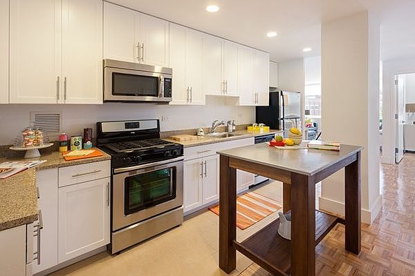 1st image of 9745 Queens Blvd APT 606