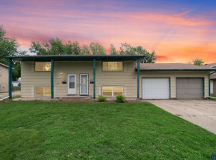 622 N Garfield Ave, Sioux Falls, SD 57104