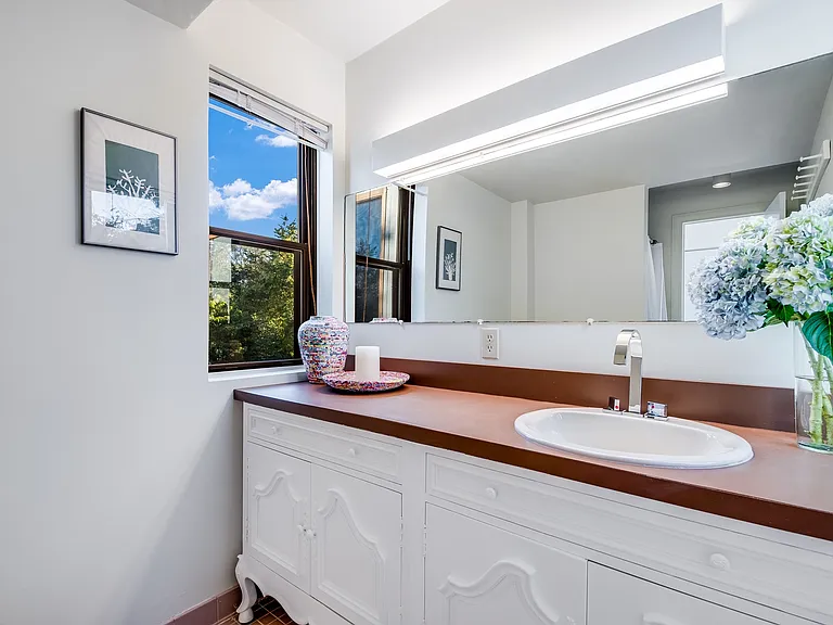 11 Sheperds Ln — Photo 9