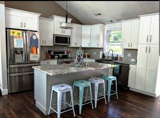 629 Whaley Hollow Rd, Coventry, RI 02816