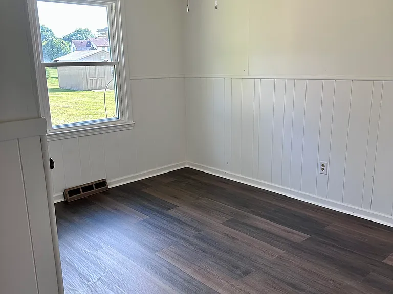 4875 Catalina Dr S — Photo 16