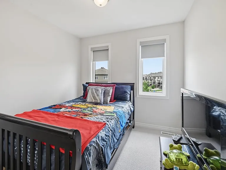 84 Feathertop Ln — Photo 8