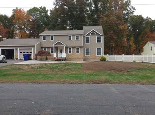 21 Lanz Ln, Ellington, CT 06029