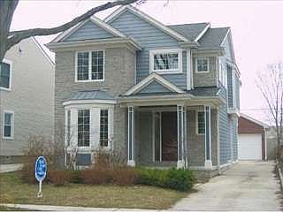 2nd image of 1233 Emmons Ave