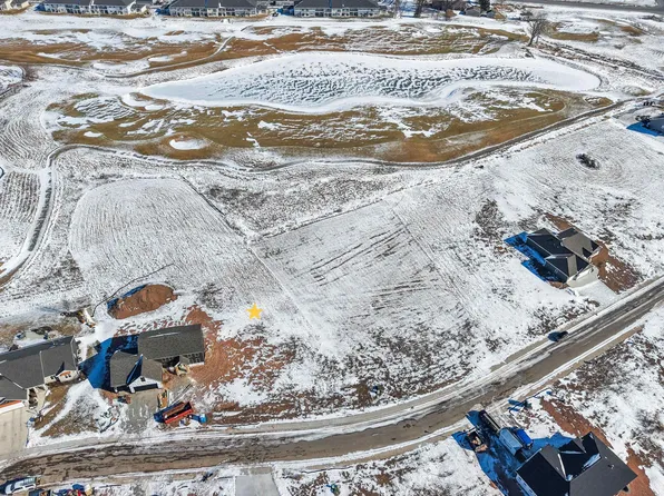 269 Kerrigan Dr, Wrightstown, WI 54180